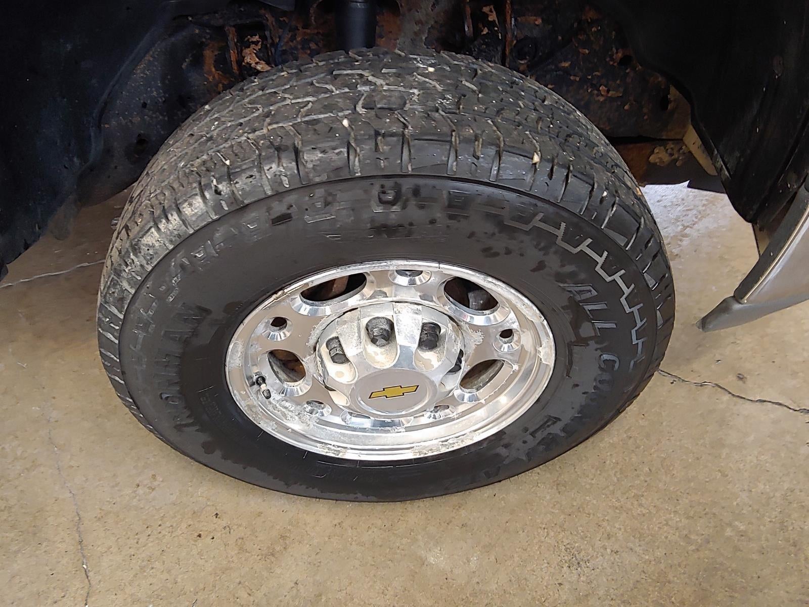 2002 Chevrolet Silverado 2500HD Reg Cab 133" WB 4WD