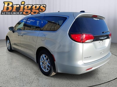 2024 Chrysler Voyager LX