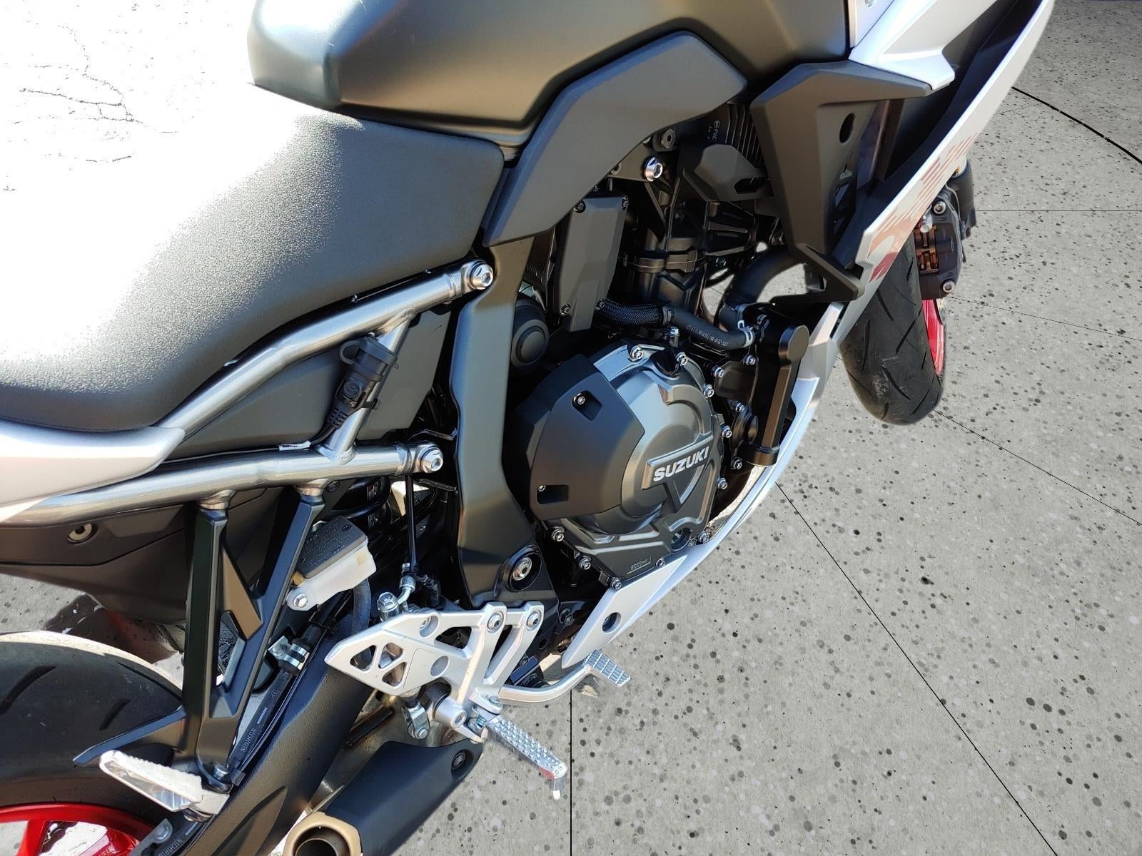 2024 SUZUKI GSXR800 Base