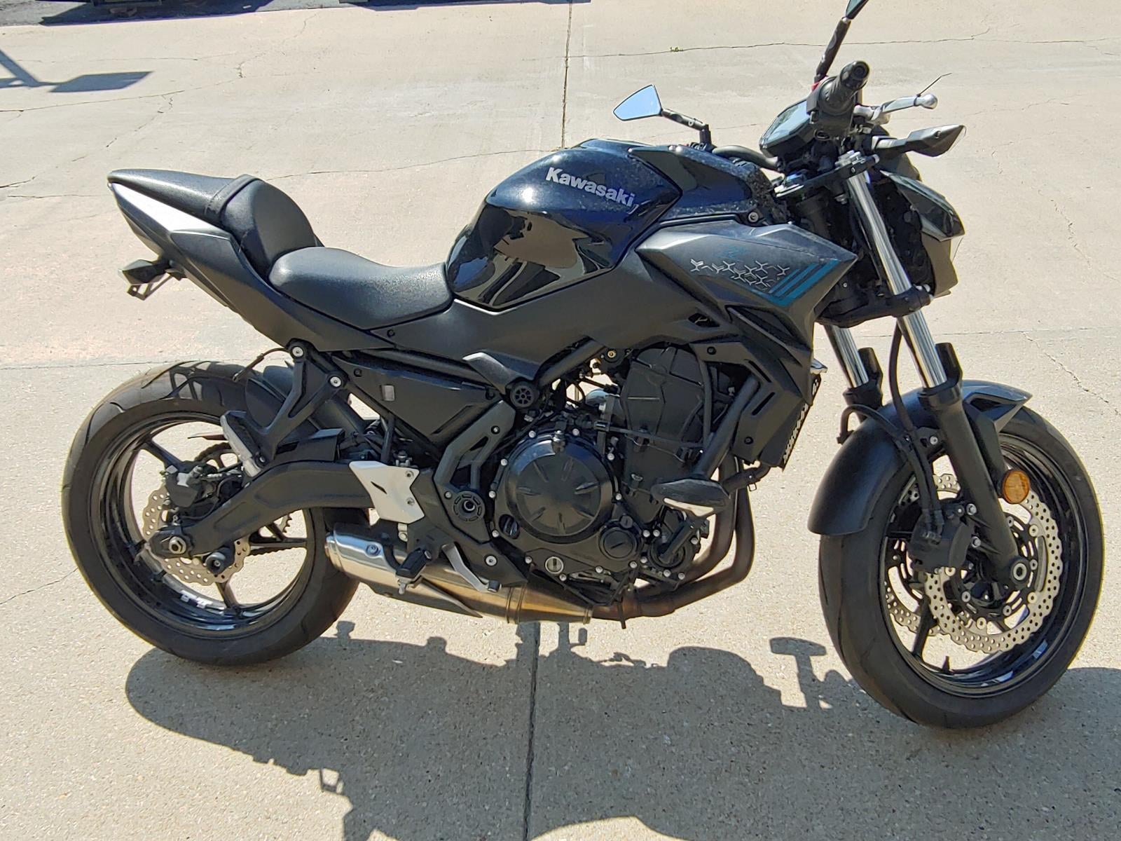 2021 KAWASAKI ER650LMFNL Base