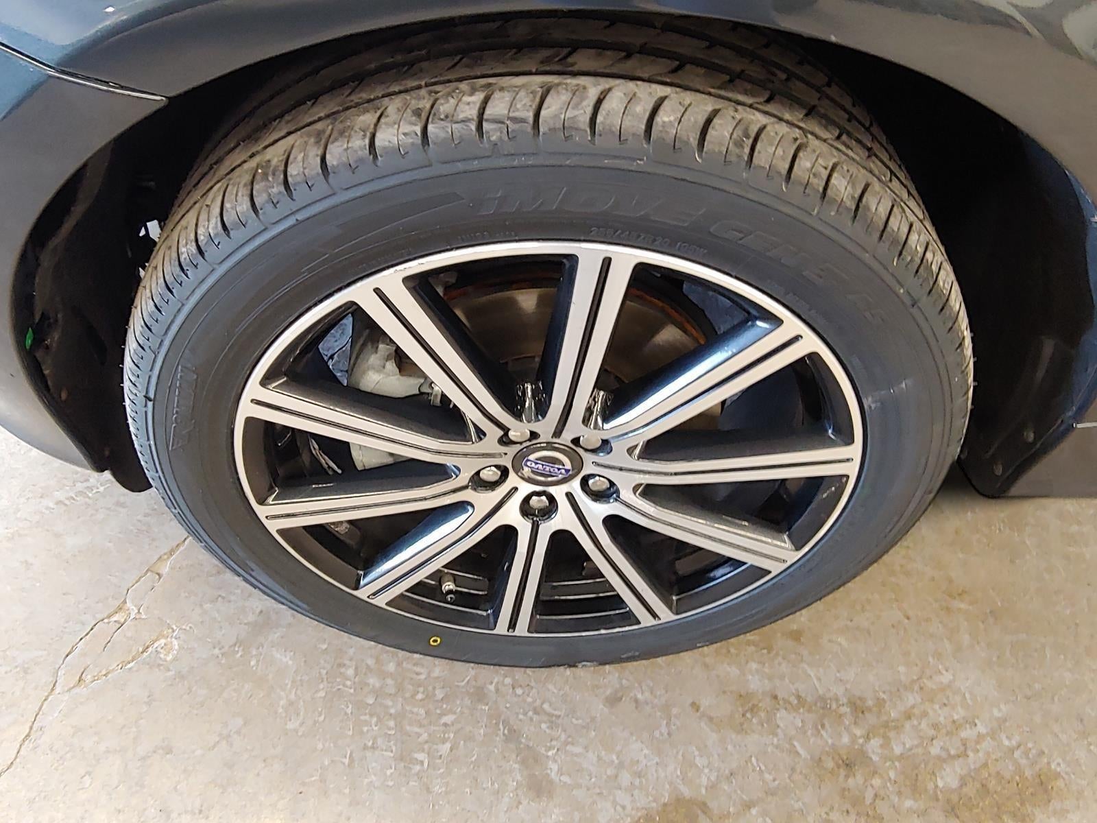 2015 Volvo XC60 T6 Platinum