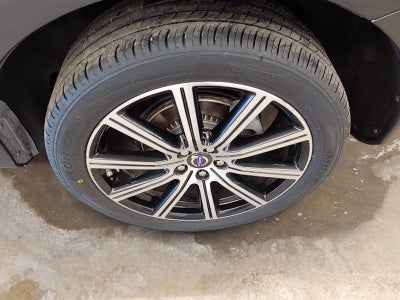 2015 Volvo XC60 T6 Platinum