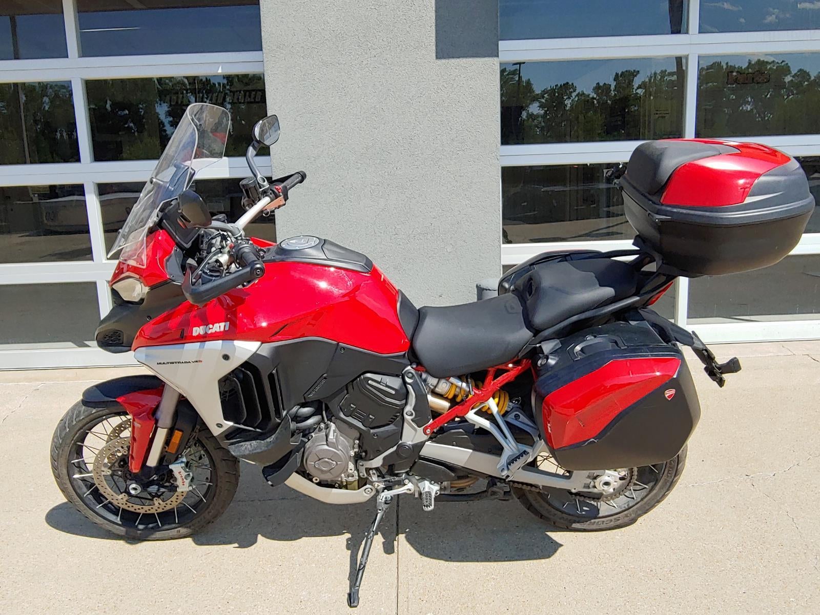 2022 DUCATI MULTISTRADA Base