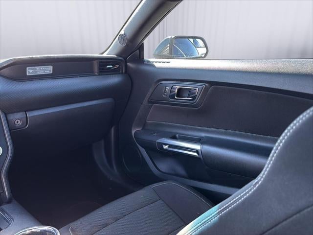 2015 Ford MUSTANG Base