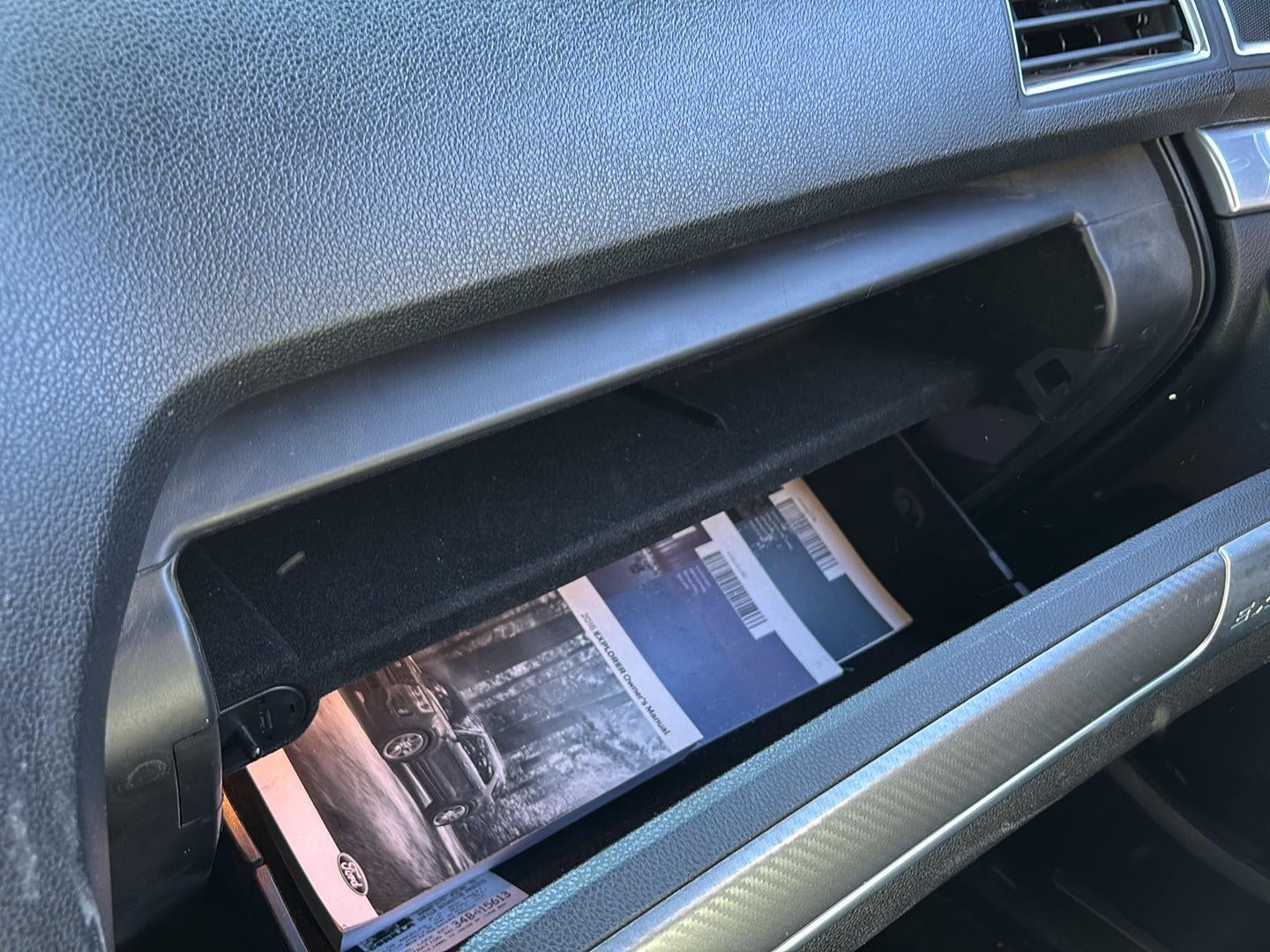 2016 Ford EXPLORER Base