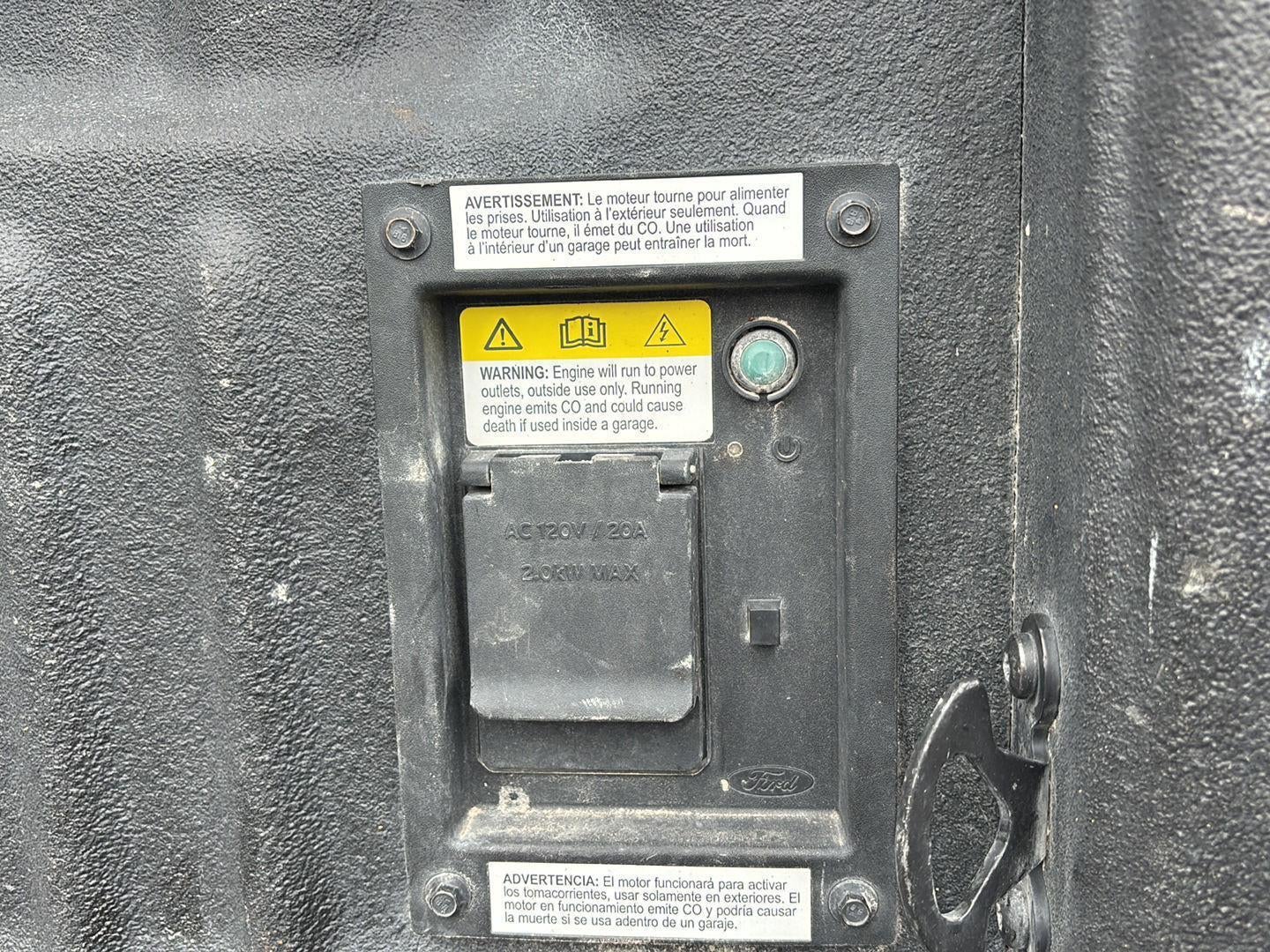 2023 Ford Super Duty F-250 SRW LARIAT