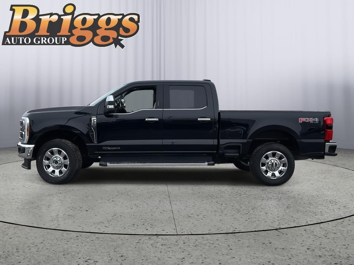 2023 Ford Super Duty F-250 SRW LARIAT