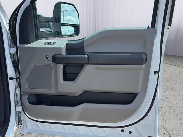 2022 Ford Super Duty F-350 SRW XL