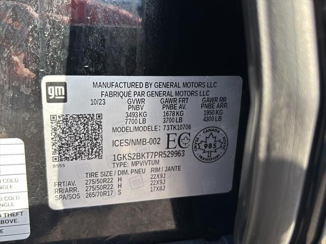 2023 GMC Yukon SLT
