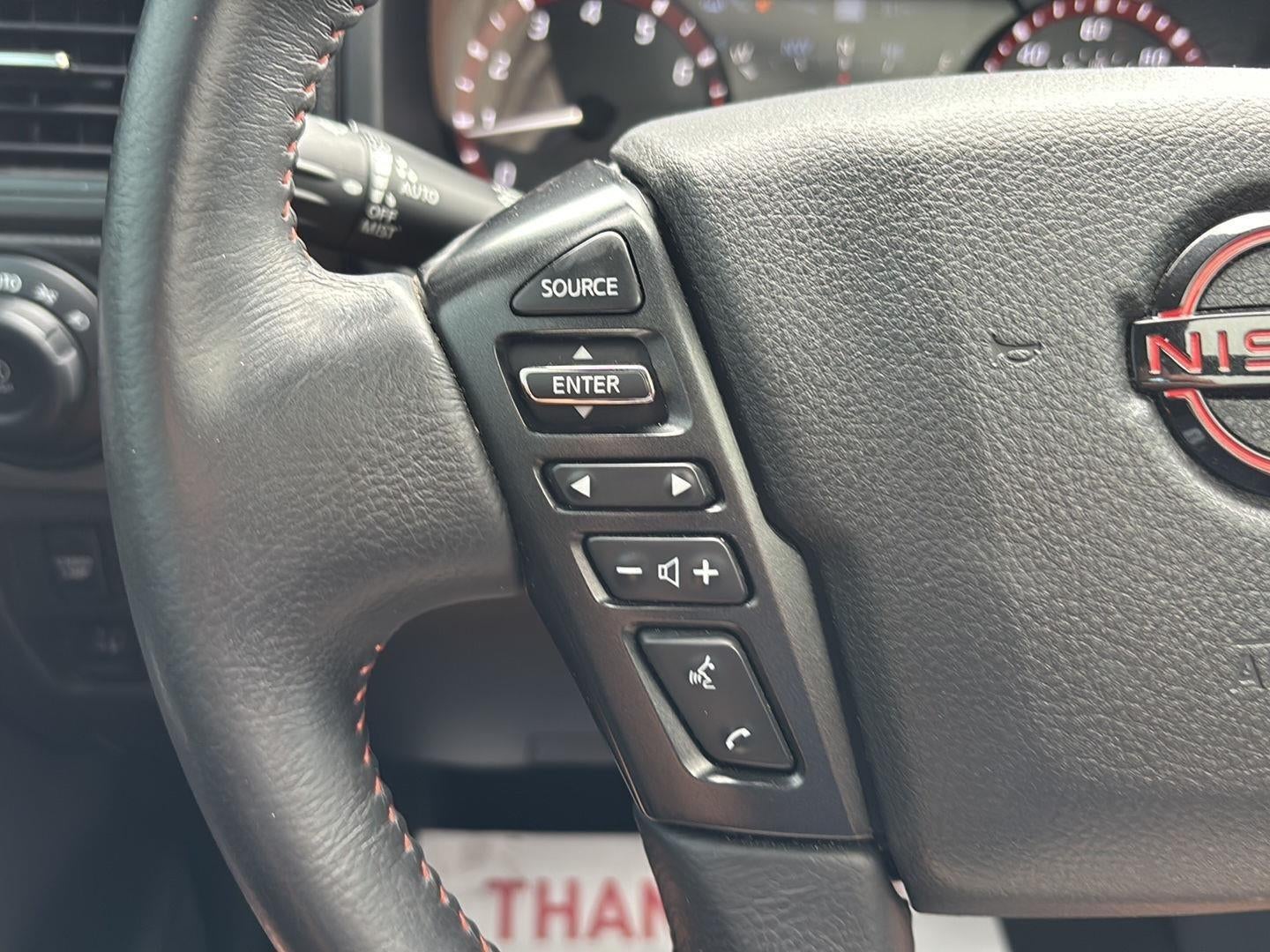 2024 Nissan TITAN sv