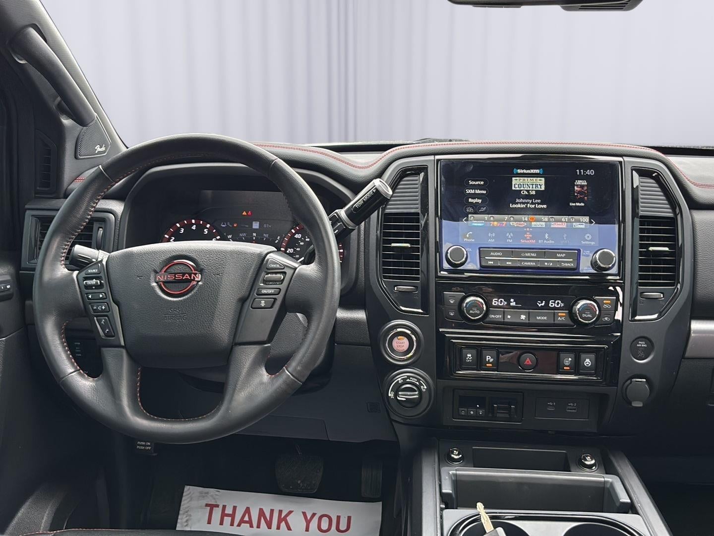 2024 Nissan TITAN sv