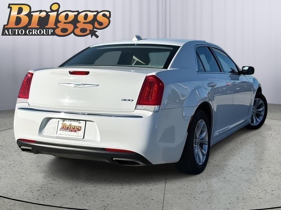 2015 Chrysler 300 Limited