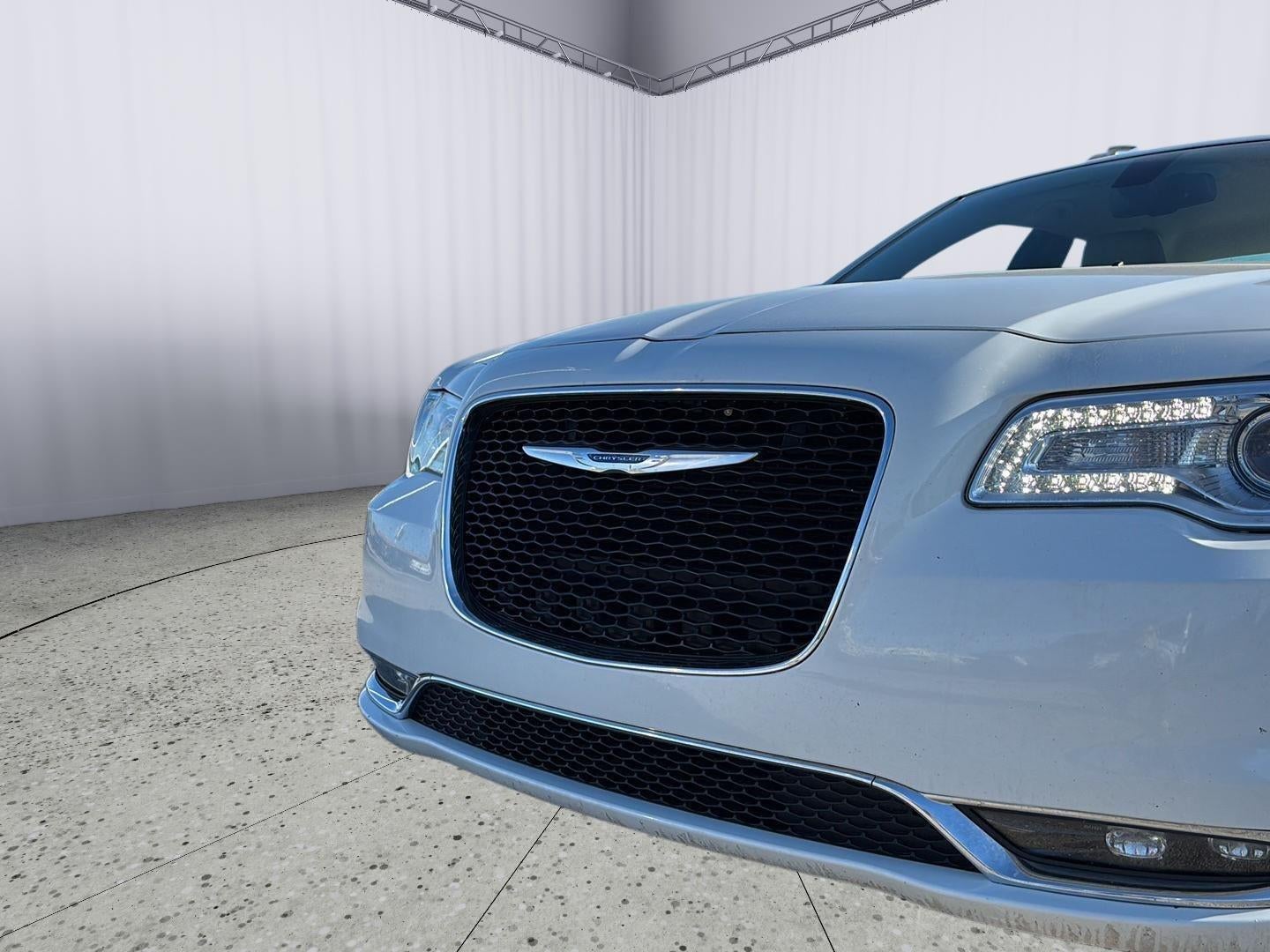 2015 Chrysler 300 Limited