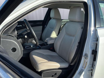 2015 Chrysler 300 Limited