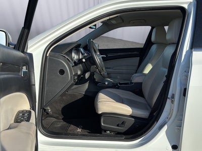 2015 Chrysler 300 Limited