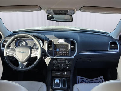 2015 Chrysler 300 Limited