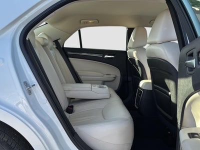 2015 Chrysler 300 Limited