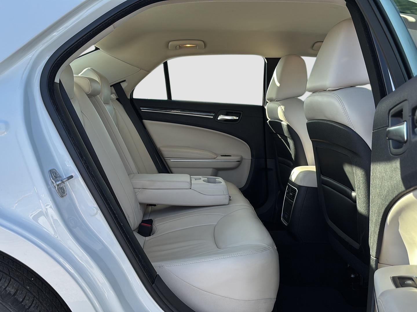2015 Chrysler 300 Limited