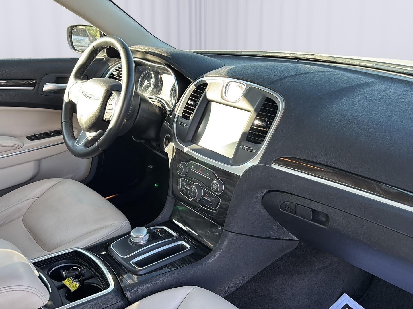 2015 Chrysler 300 Limited