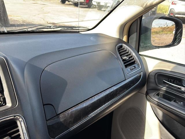 2015 Chrysler Town & Country Touring