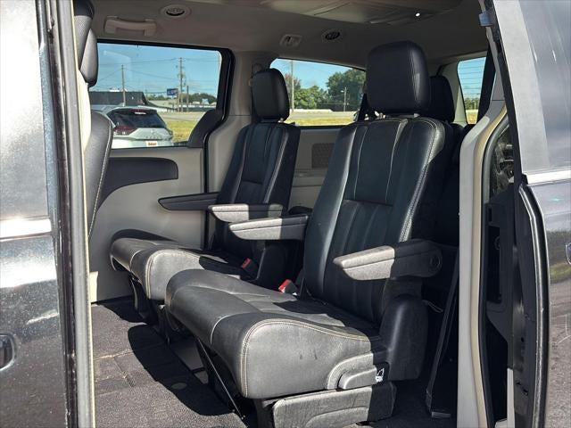 2015 Chrysler Town & Country Touring