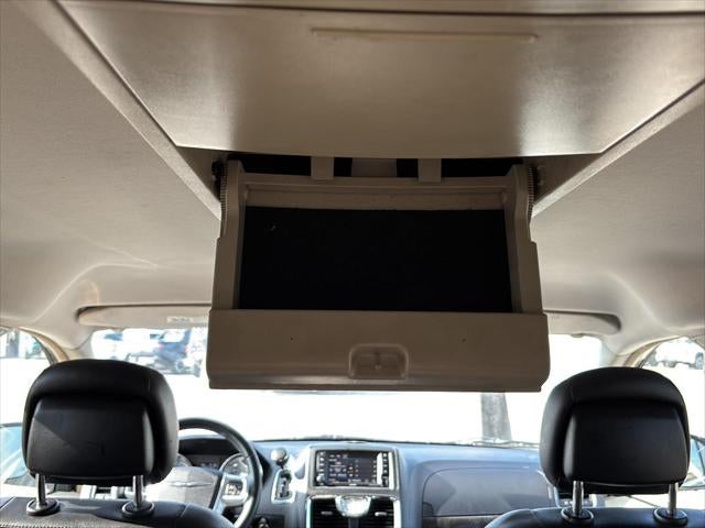 2015 Chrysler Town & Country Touring