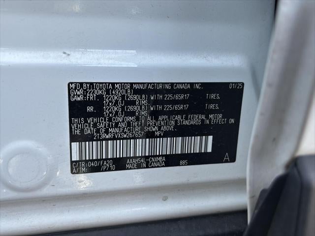 2025 Toyota RAV4 Hybrid XLE