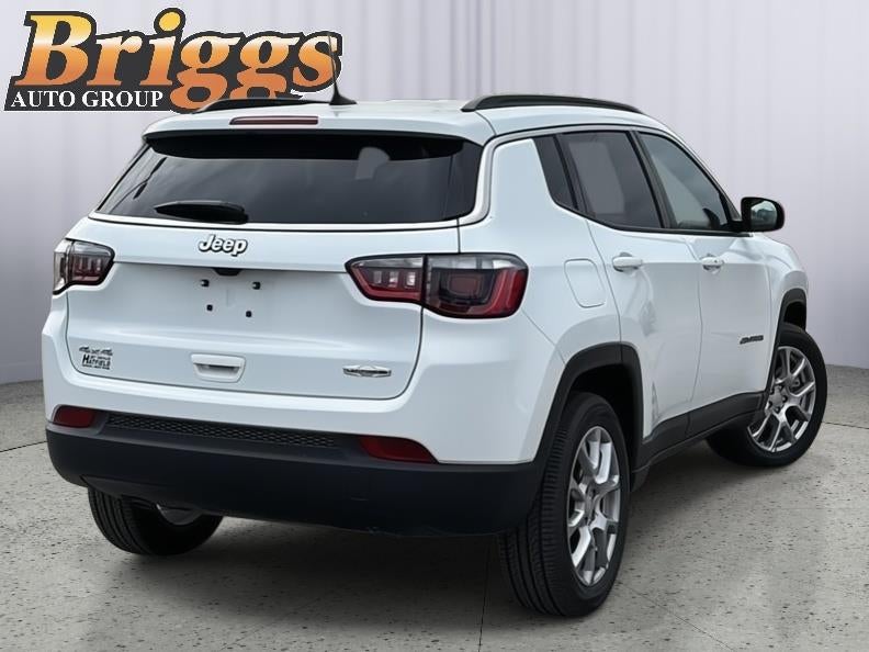 2024 Jeep Compass Latitude Lux