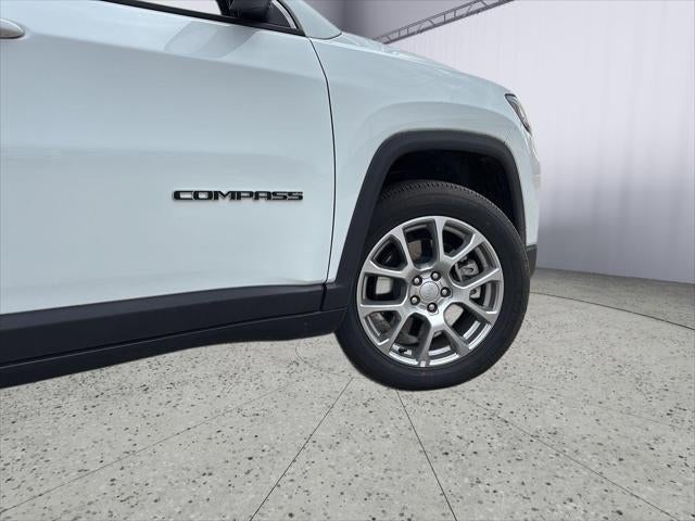 2024 Jeep Compass Latitude Lux