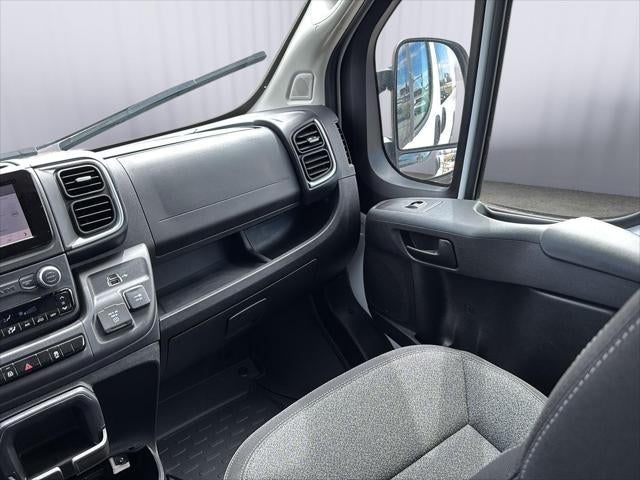 2025 RAM ProMaster Cargo Van SLT