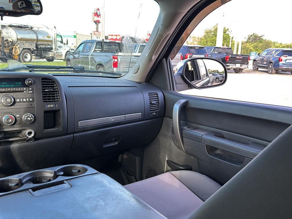 2011 Chevrolet SILVERADO 1500 LT