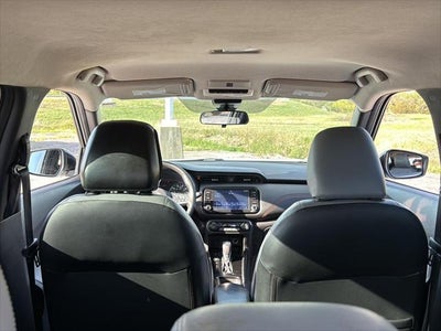 2022 Nissan Kicks SR