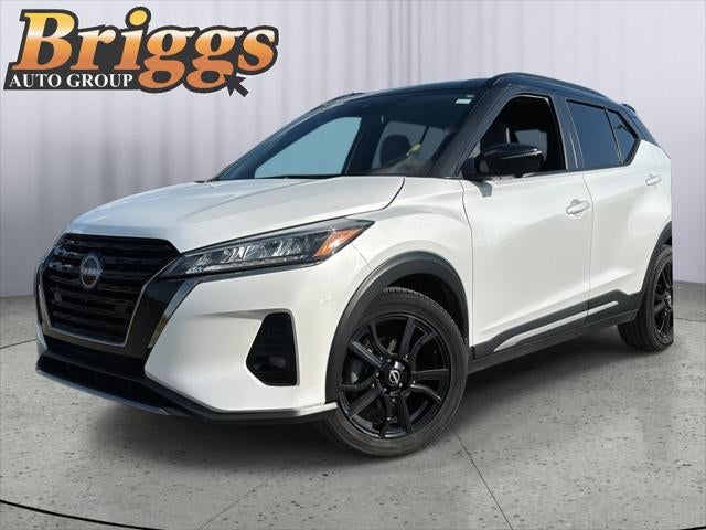 2022 Nissan Kicks SR