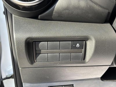 2022 Nissan Kicks SR