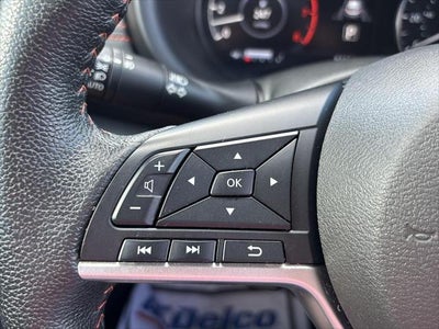 2022 Nissan Kicks SR