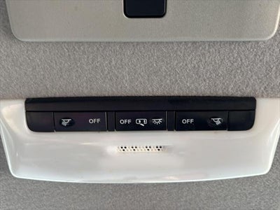 2022 Nissan Kicks SR