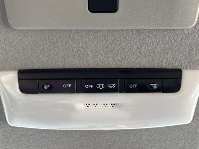 2022 Nissan Kicks SR