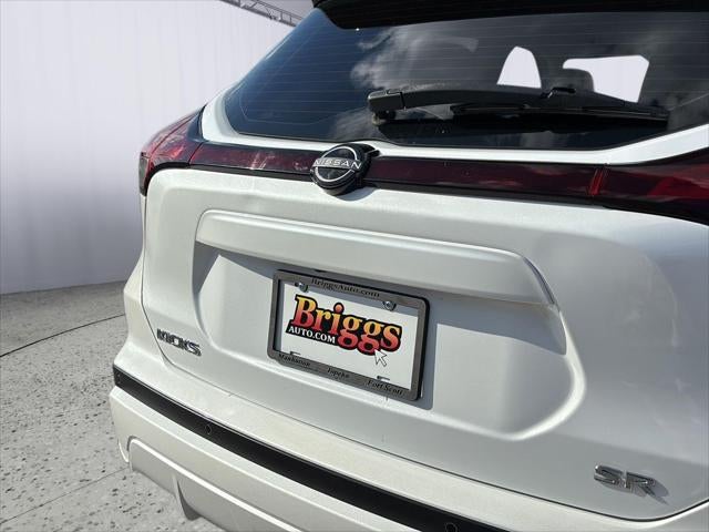 2022 Nissan Kicks SR