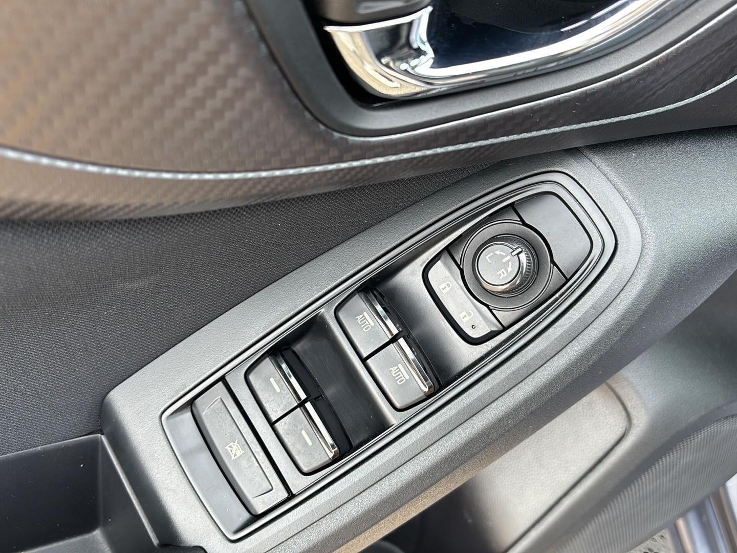 2017 Subaru IMPREZA Base