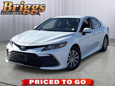 2022 Toyota Camry Hybrid LE
