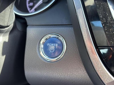 2022 Toyota Camry Hybrid LE