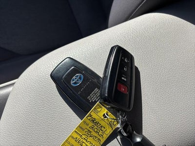 2022 Toyota Camry Hybrid LE