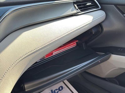 2022 Toyota Camry Hybrid LE