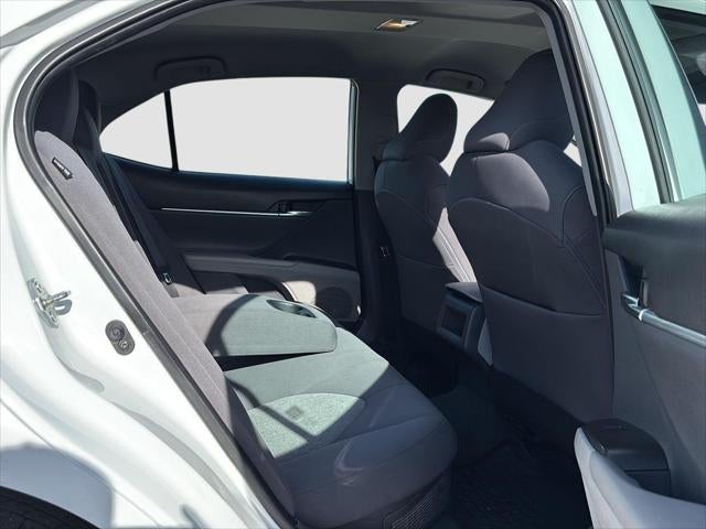 2022 Toyota Camry Hybrid LE