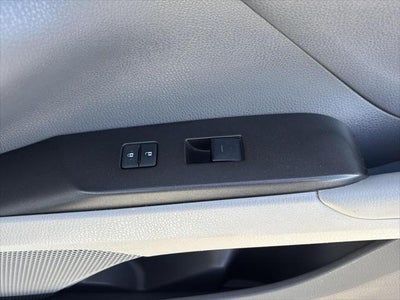 2022 Toyota Camry Hybrid LE