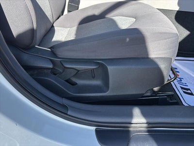 2022 Toyota Camry Hybrid LE