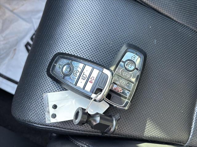 2022 Lincoln CORSAIR Base