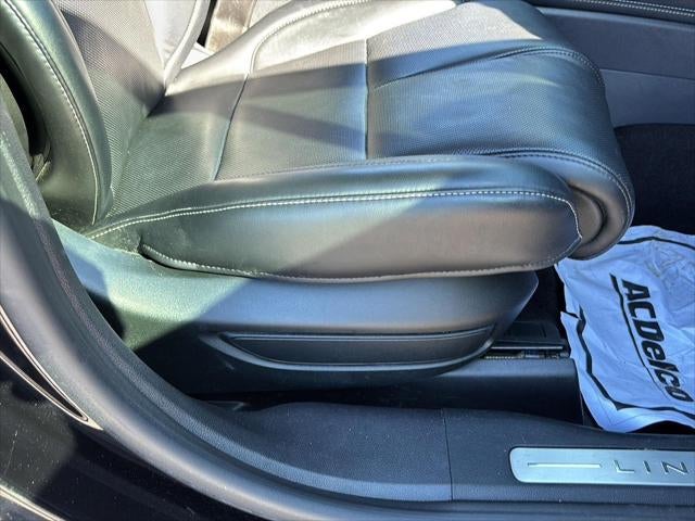 2022 Lincoln CORSAIR Base