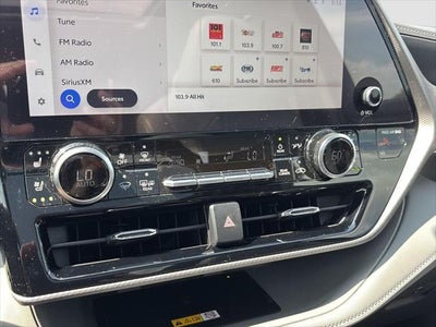 2024 Toyota Highlander Platinum
