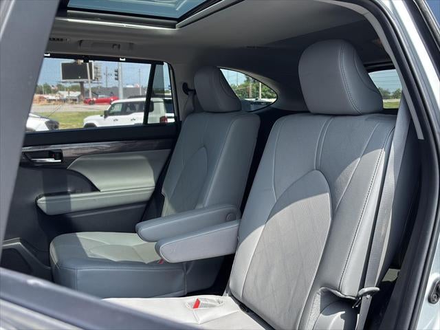 2024 Toyota Highlander Platinum